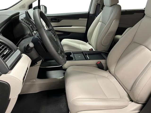 New 2027 Platinum White Pearl Honda EX-L image 13