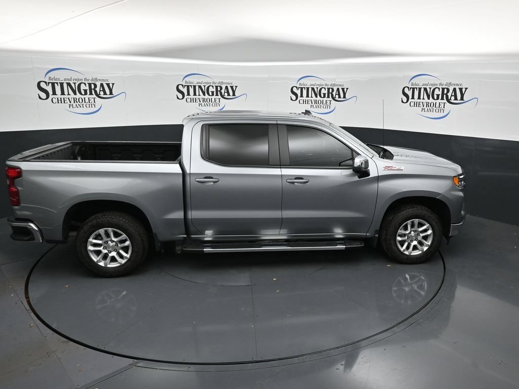 Used 2026 Sterling Gray Metallic Chevrolet LT image 25