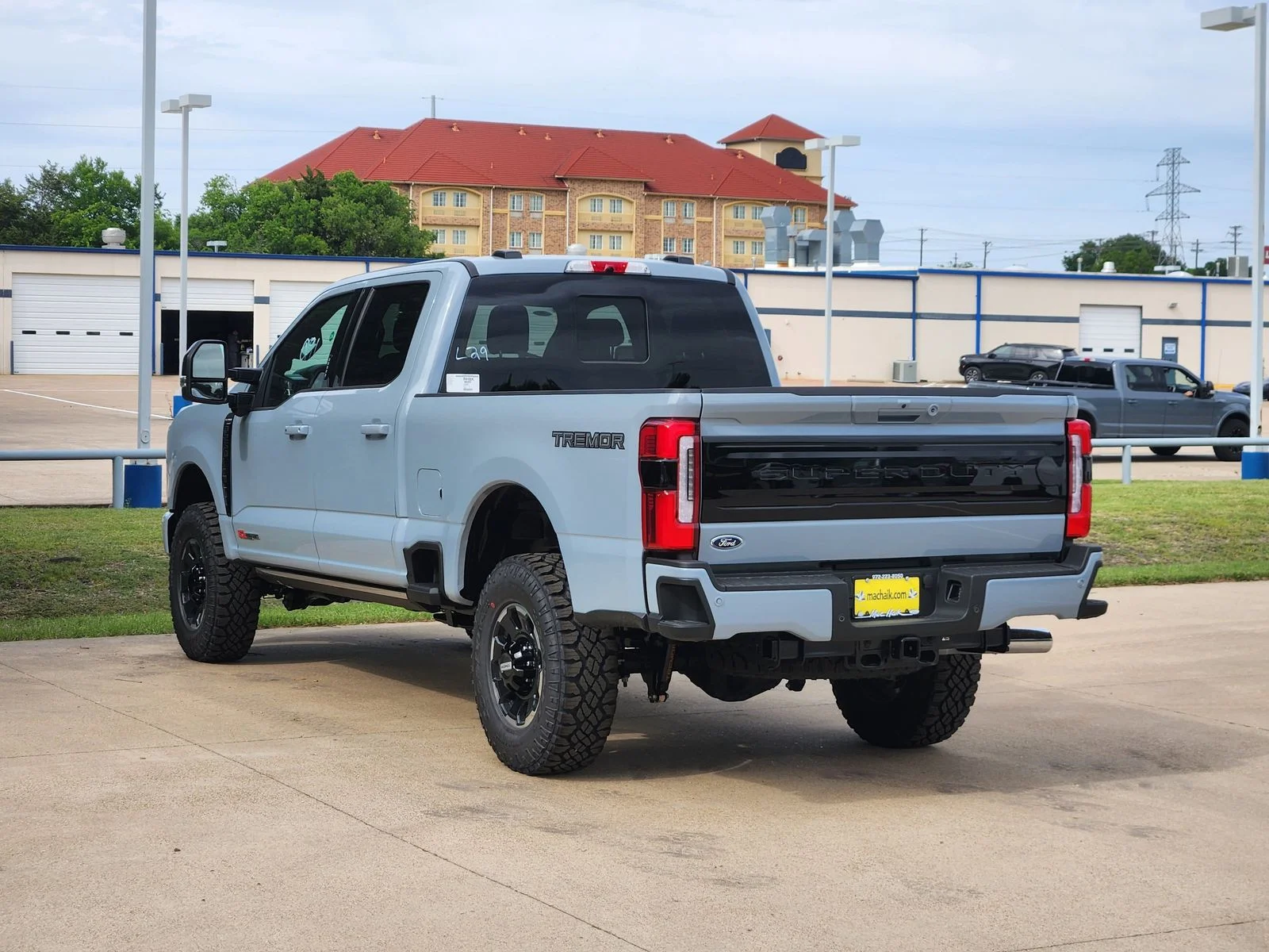 New 2026 Glacier Gray Metallic Tri-Coat Ford F-250® Platinum® image 3
