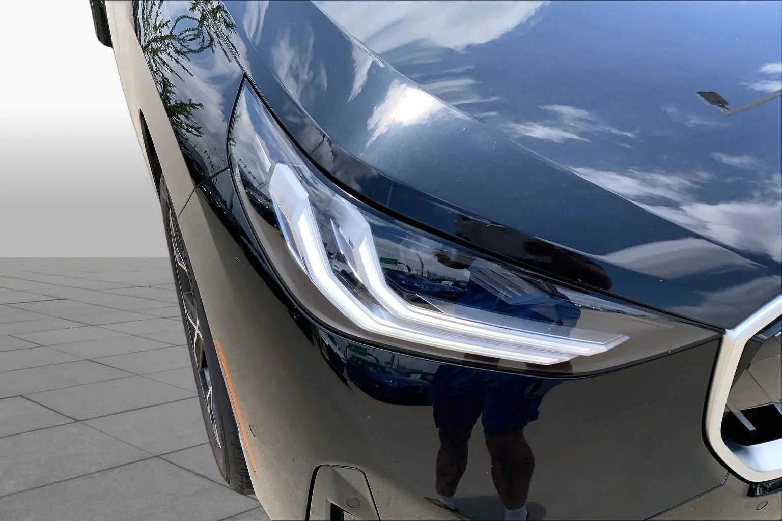 New 2025 Black Sapphire Metallic BMW 30 xDrive image 13
