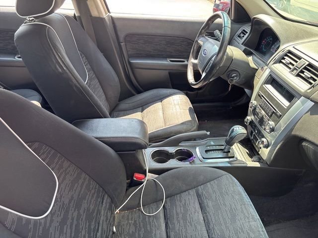2012 Ford Fusion SE photo 4