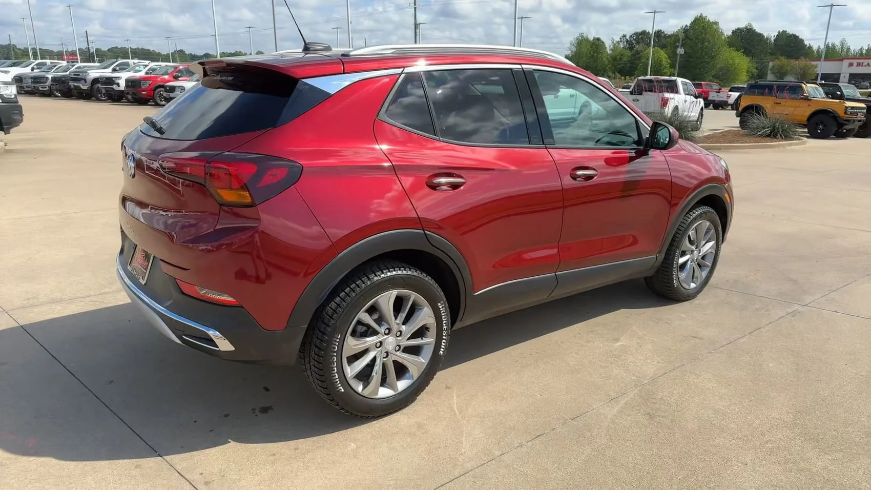 Used 2022 Cinnabar Metallic Buick Essence image 9