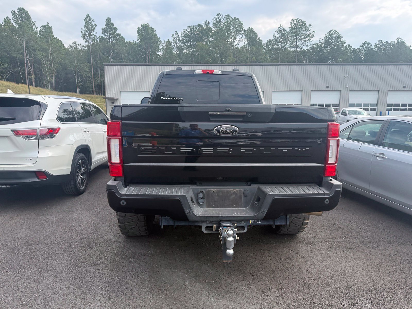 Used 2022 Black Ford Lariat image 4