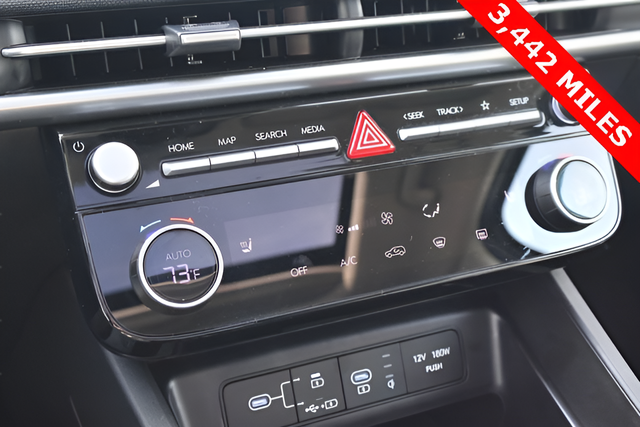Used 2025 Gray Hyundai SEL Convenience image 23