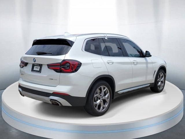 Used 2023 White BMW xDrive30i image 4