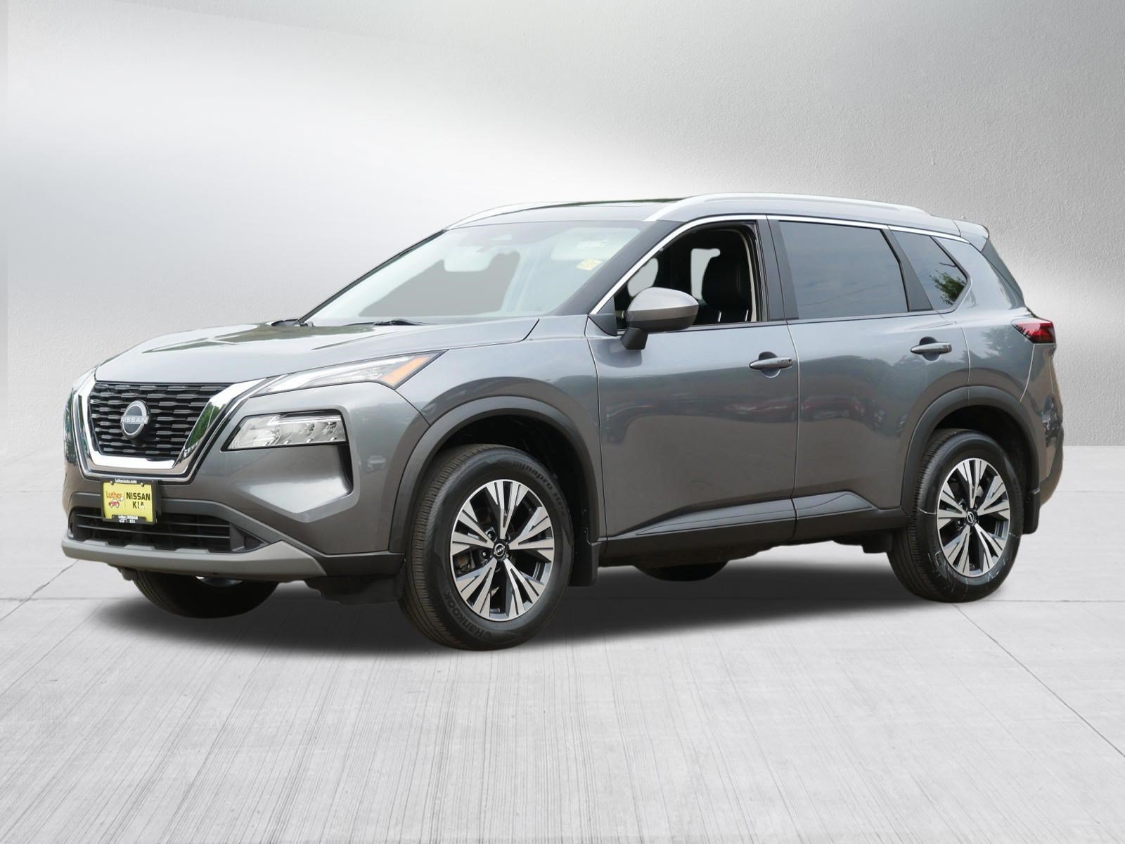 Used 2023 Gun Metallic Nissan SV image 3