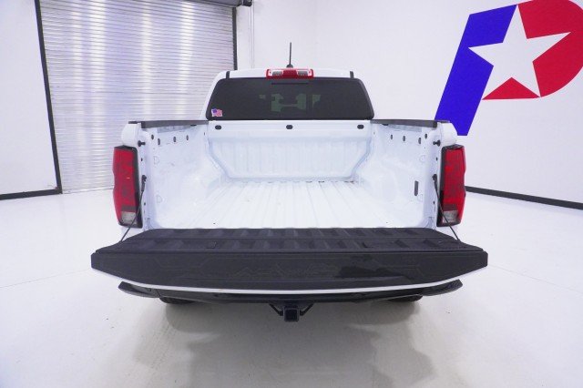 2026 Chevrolet Colorado Trail Boss - Photo 8