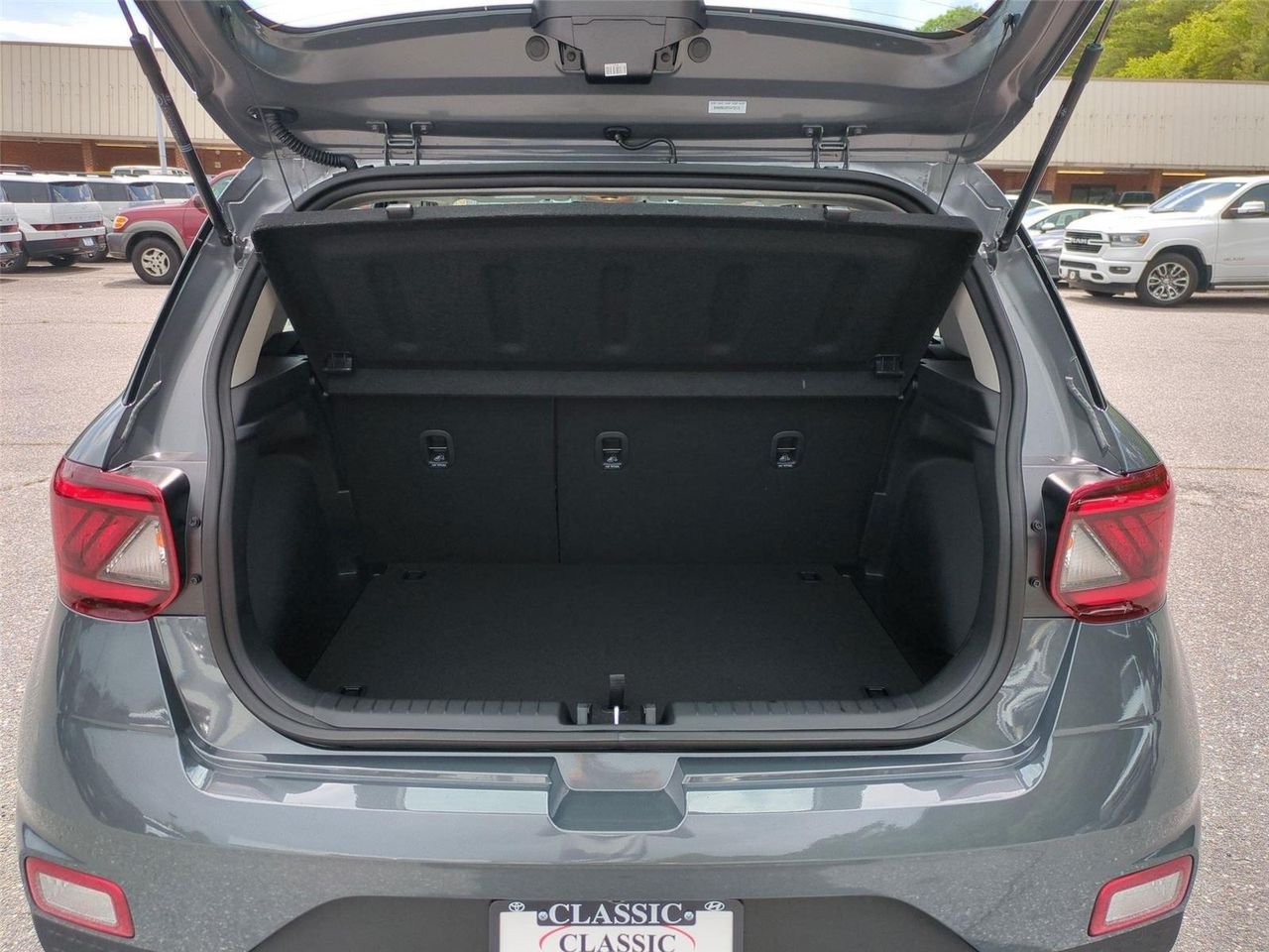 New 2026 Ecotronic Gray Hyundai SE image 31