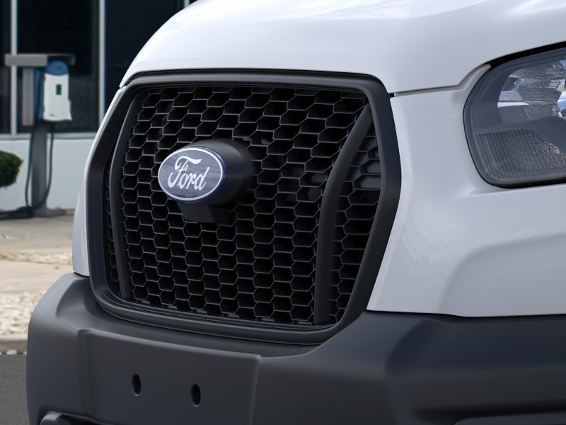 New 2026 Oxford White Ford Cargo Van image 39