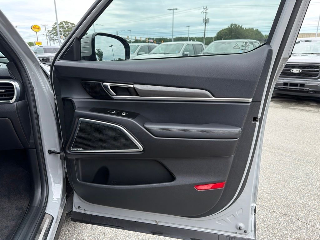 Used 2023 Wolf Gray Kia SX-Prestige X-Line image 24