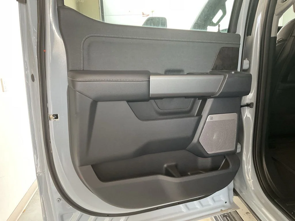 2026 Ford F-350 Super Duty Lariat - Photo 14