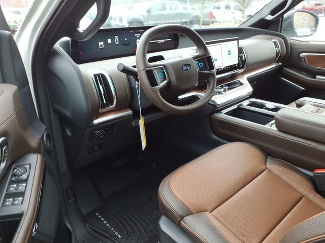 New 2026 Star White Metallic Tri-Coat Ford MAX King Ranch® image 24
