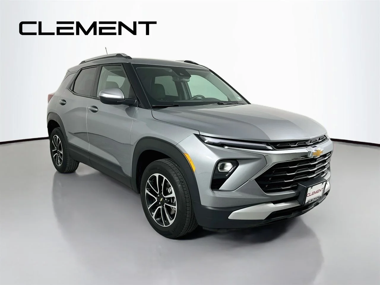 Used 2025 Sterling Gray Metallic Chevrolet LT image 5