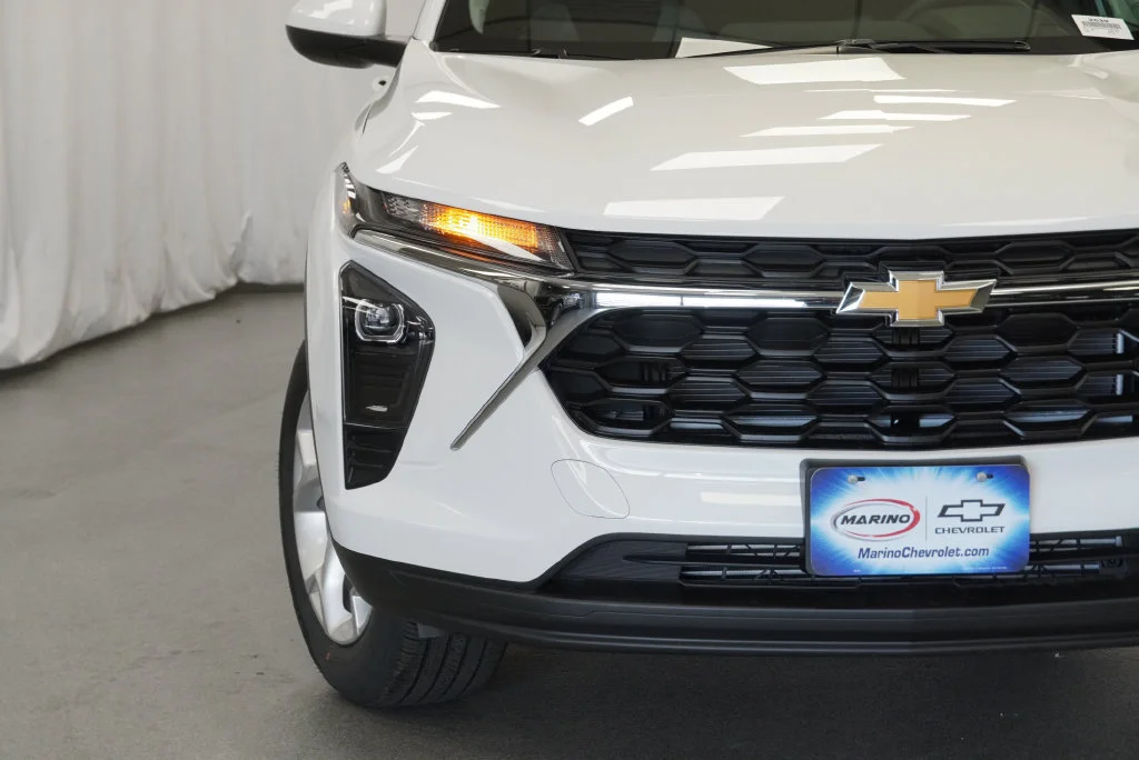 New 2026 Summit White Chevrolet LS image 10