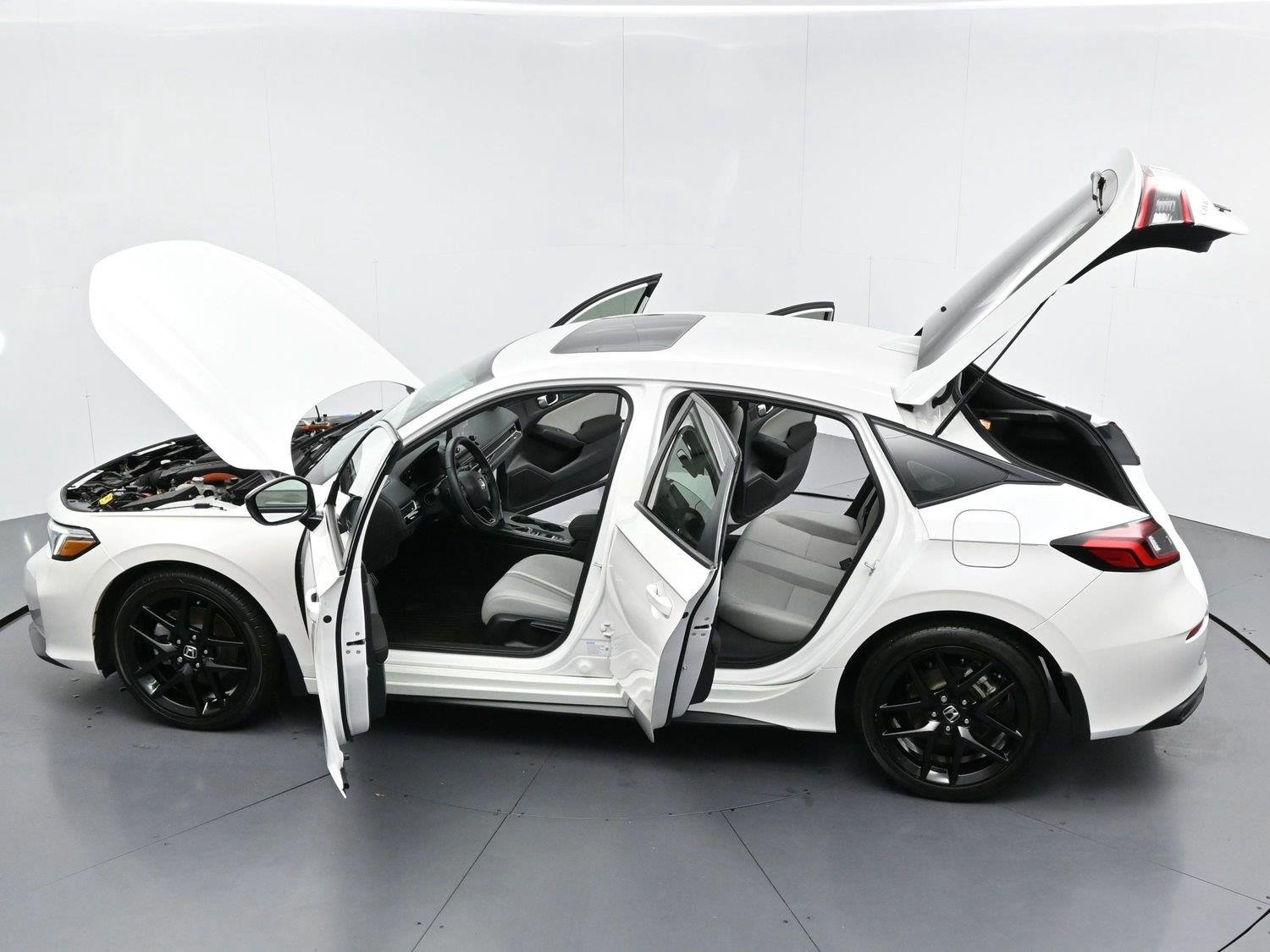 Used 2025 Platinum White Pearl Honda Sport image 38