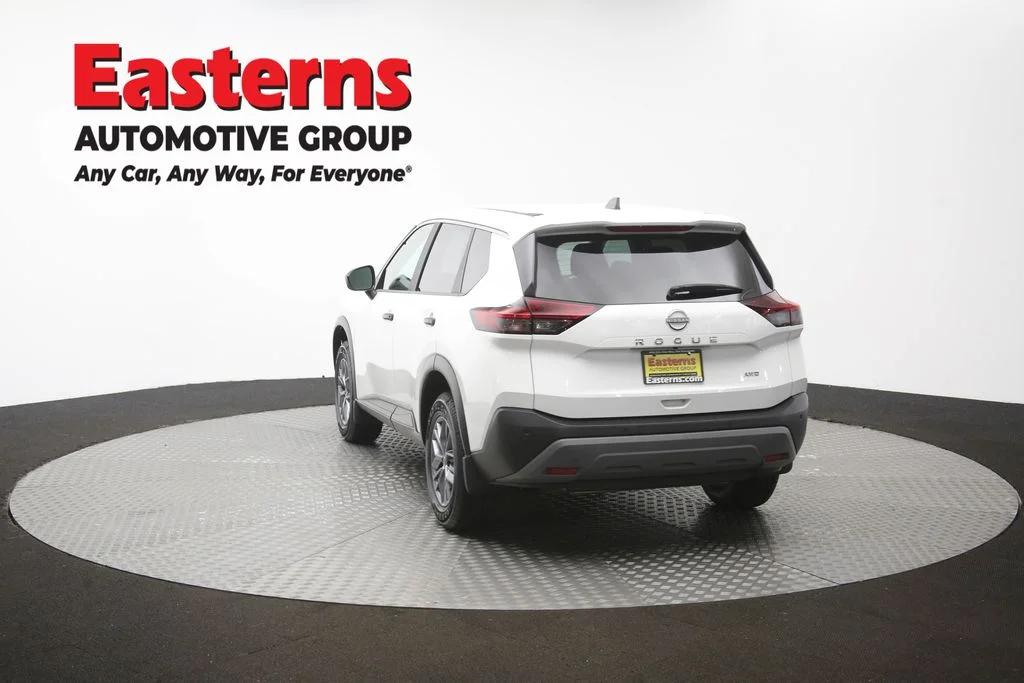 Used 2023 White Nissan S image 66