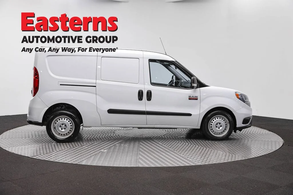 Used 2022 White Ram Base image 4