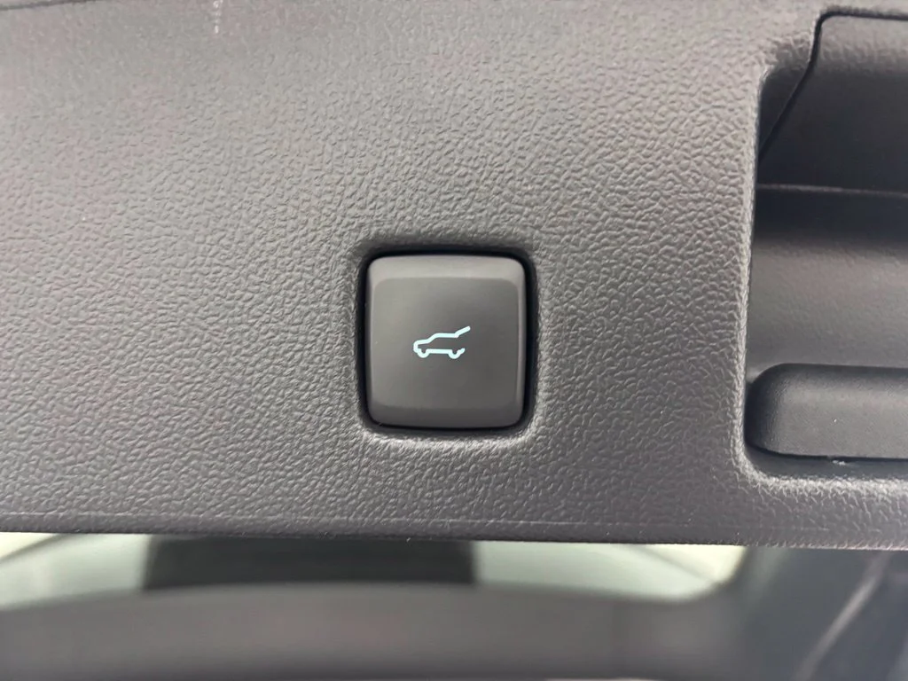 Used 2023 Gray Ford ST-Line image 11