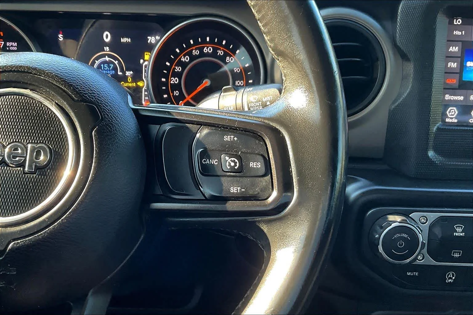 Used 2018 Sting-Gray Clearcoat Jeep Sport S image 24