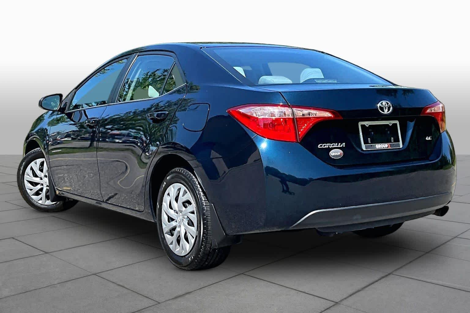 Used 2019 Galactic Aqua Mica Toyota LE image 11
