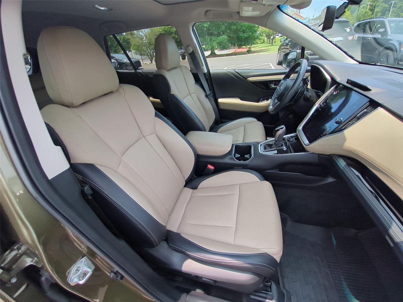 Used 2022 Autumn Green Metallic Subaru Limited image 39