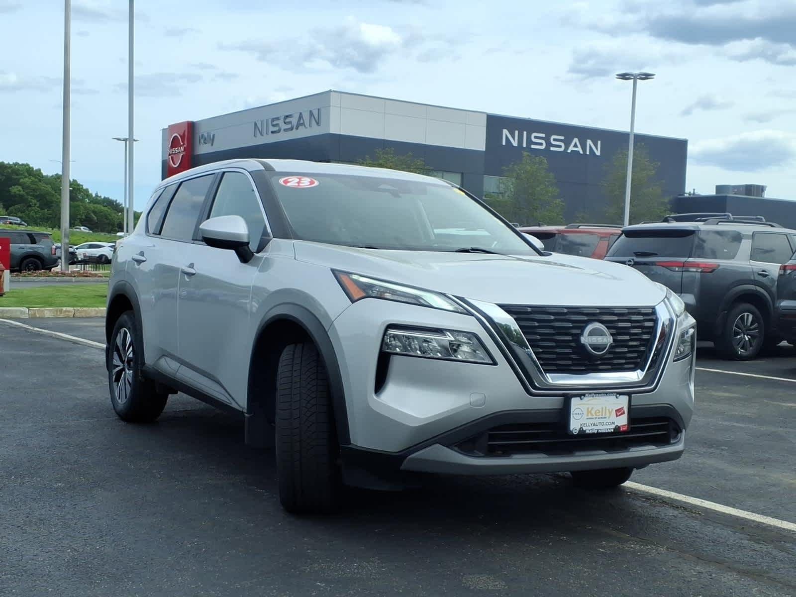 Certified Used 2023 Brilliant Silver Metallic Nissan SV image 3