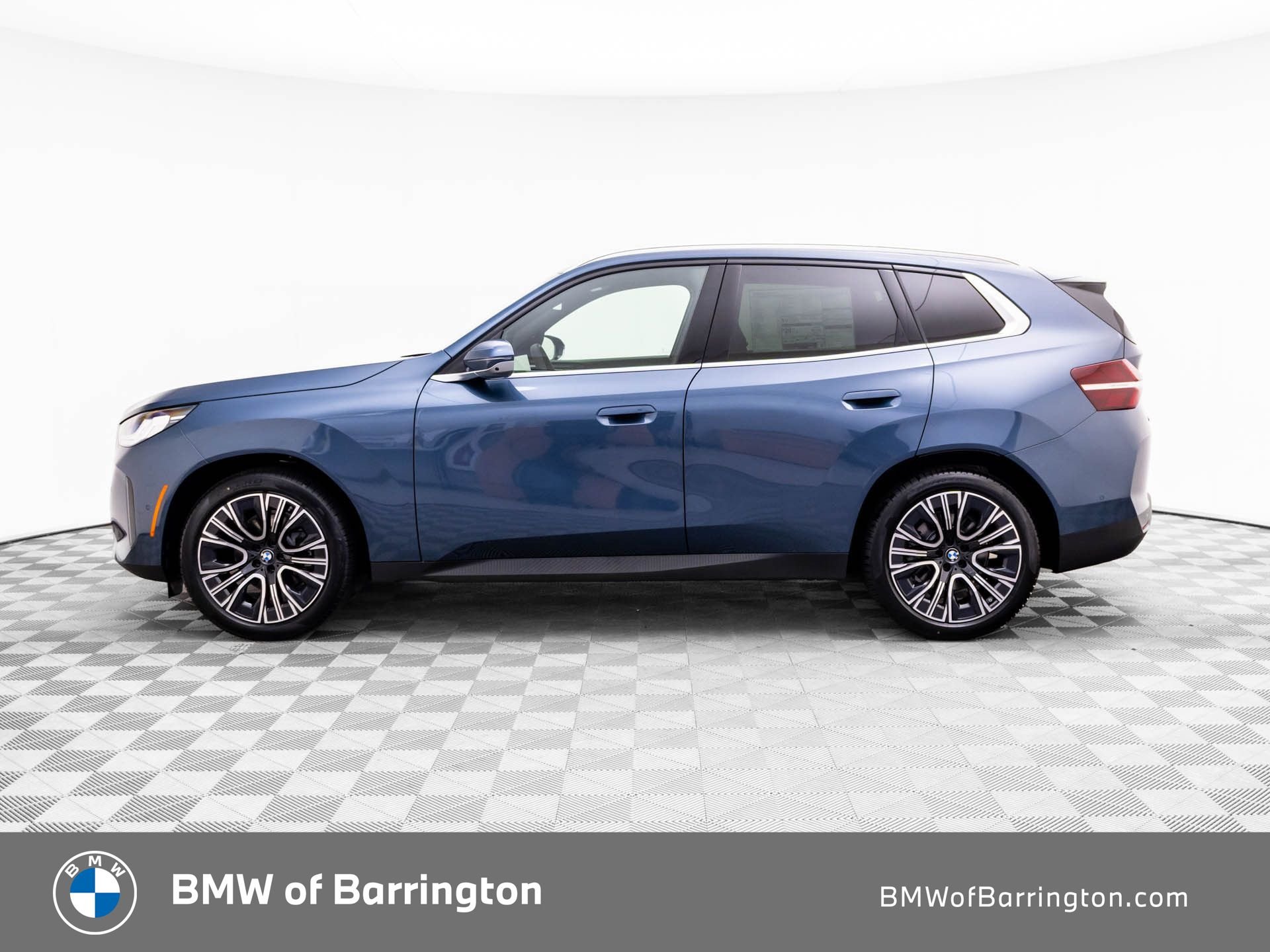 New 2026 Arctic Race Blue metallic BMW 30 xDrive image 2