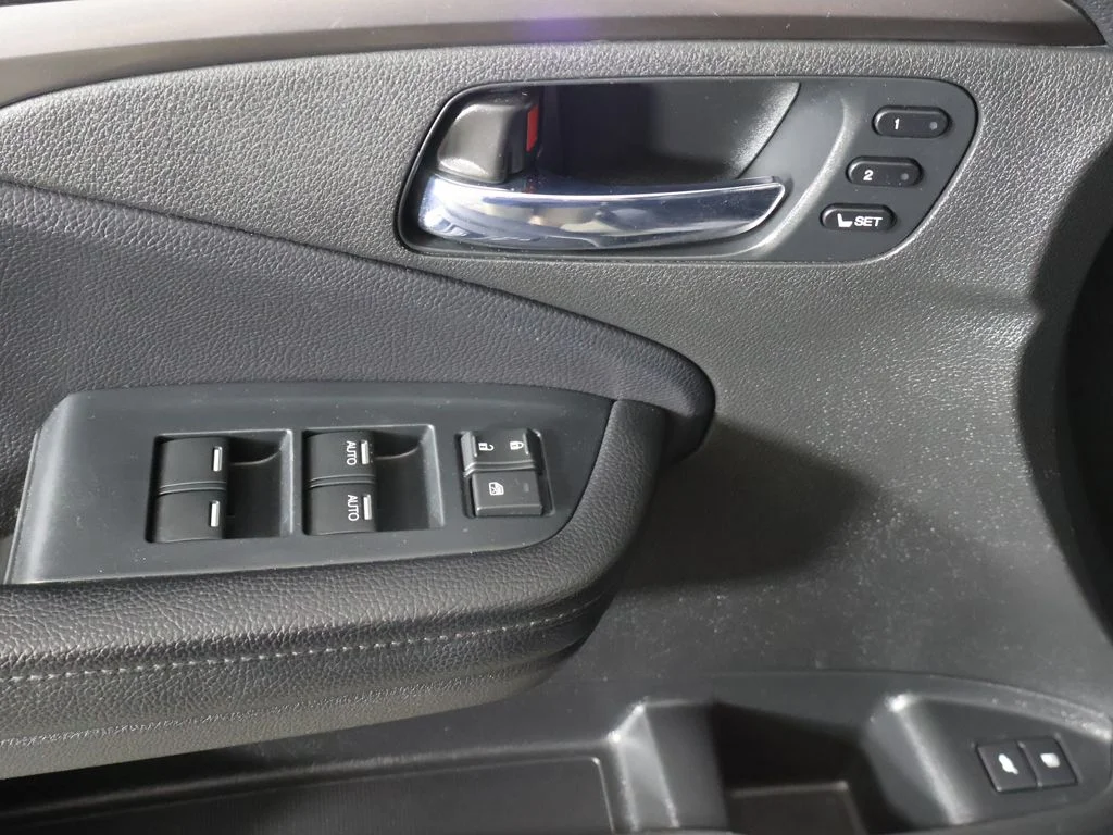 Used 2022 Gray Honda EX-L image 38