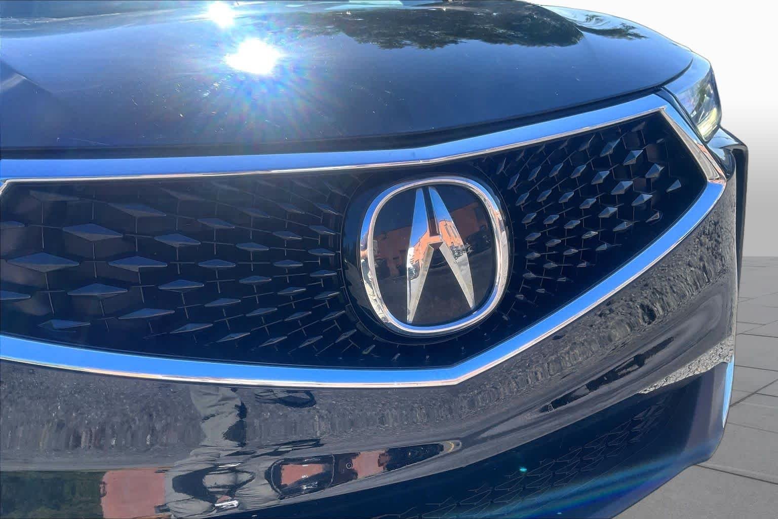 Used 2023 Majestic Black Pearl Acura  image 30