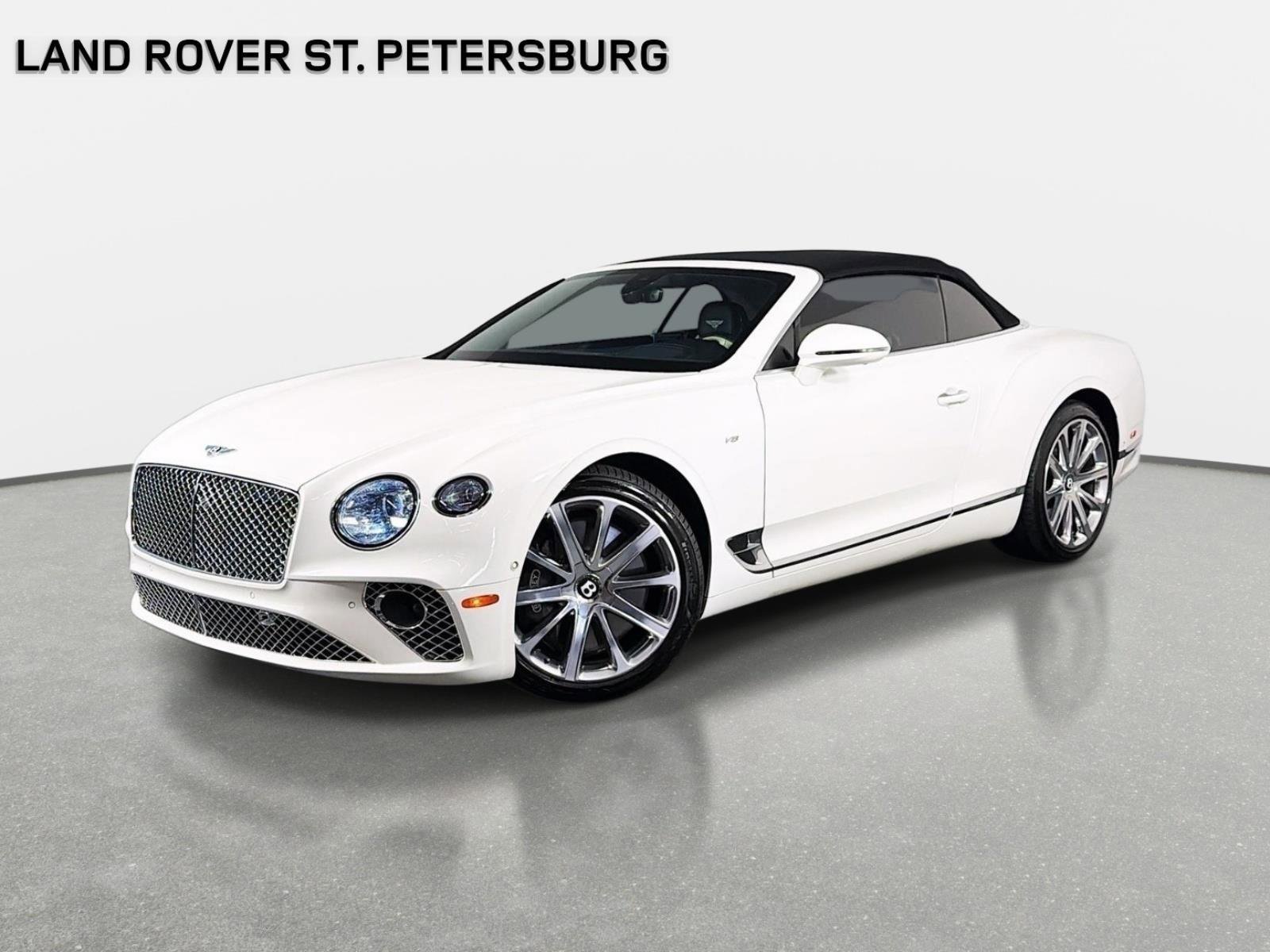 Used 2022 White Bentley V8 image 1