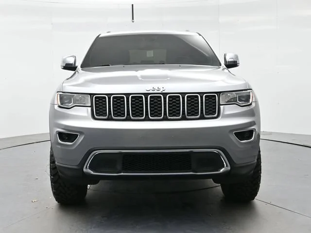 Used 2020 Billet Silver Metallic Clearcoat Jeep Limited image 2