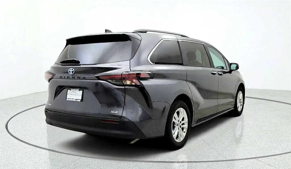 Used 2025 Magnetic Gray Metallic Toyota XLE AWD 7-Seater w/ Plus Pkg & 18