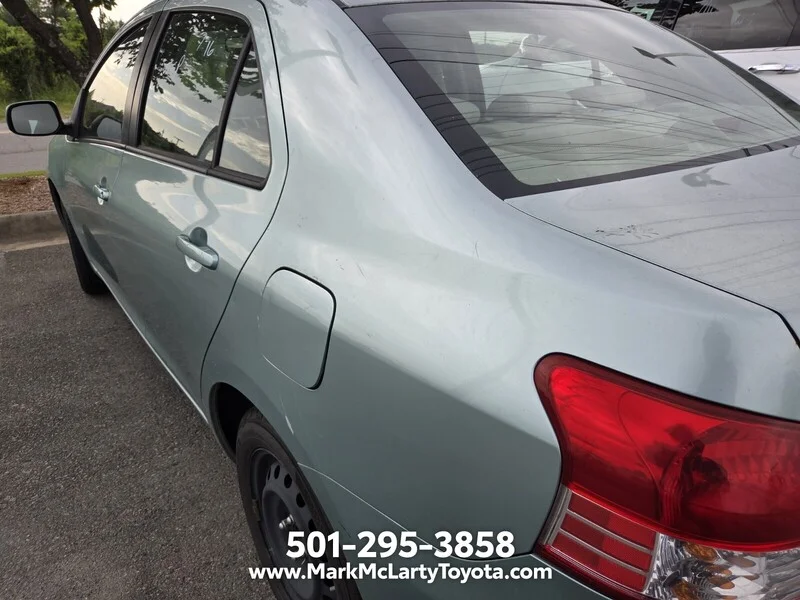 Used 2010  TOYOTA BASE image 3
