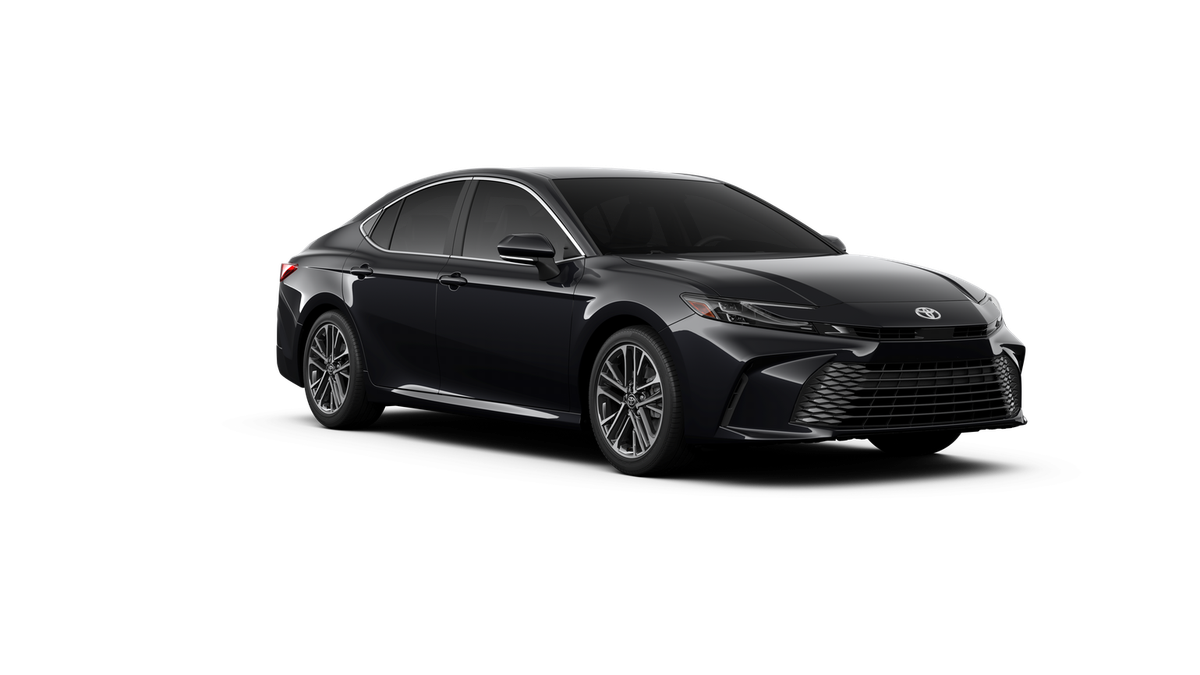 New 2026 Midnight Black Metallic Toyota XLE image 32