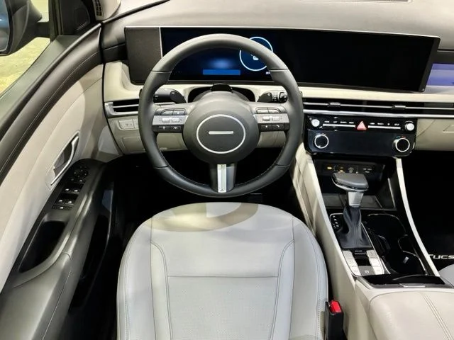 Used 2025 Blue Hyundai SEL Convenience image 12