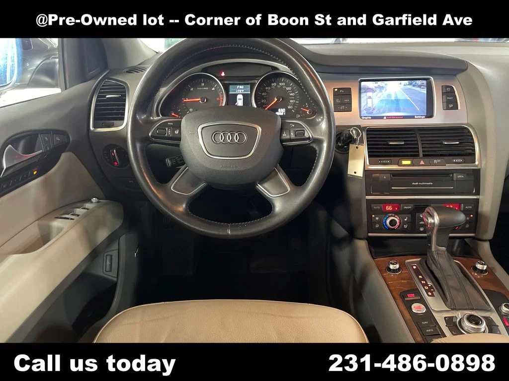 Used 2013  Audi  image 16
