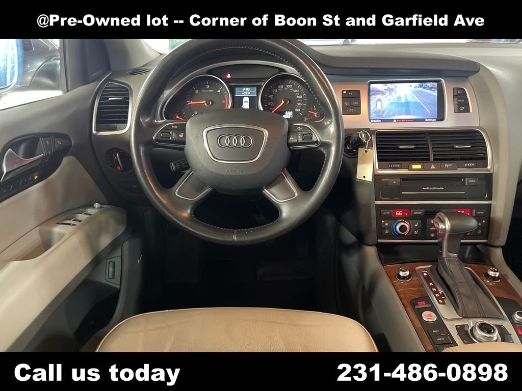 Used 2013  Audi  image 16