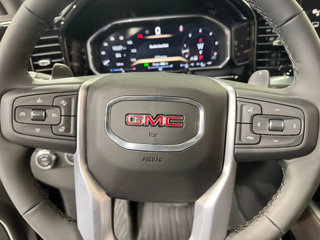 New 2026 Onyx Black GMC SLT image 18