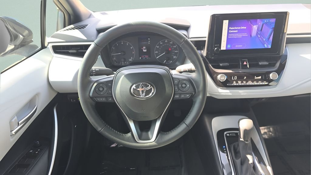 2025 Toyota Corolla SE - Photo 12
