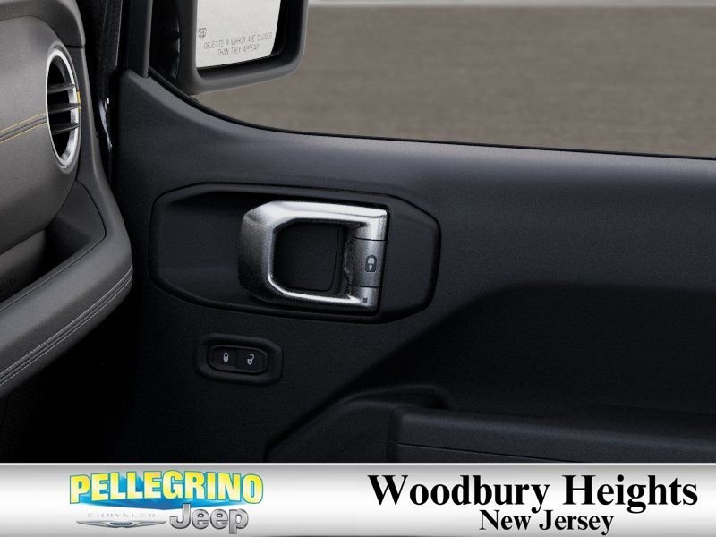 New 2026 Granite Crystal Metallic Clearcoat Jeep Sahara image 25