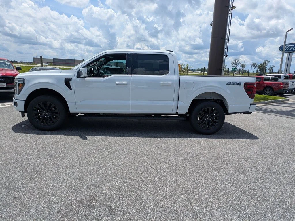 New 2026 Oxford White Ford Lariat image 7