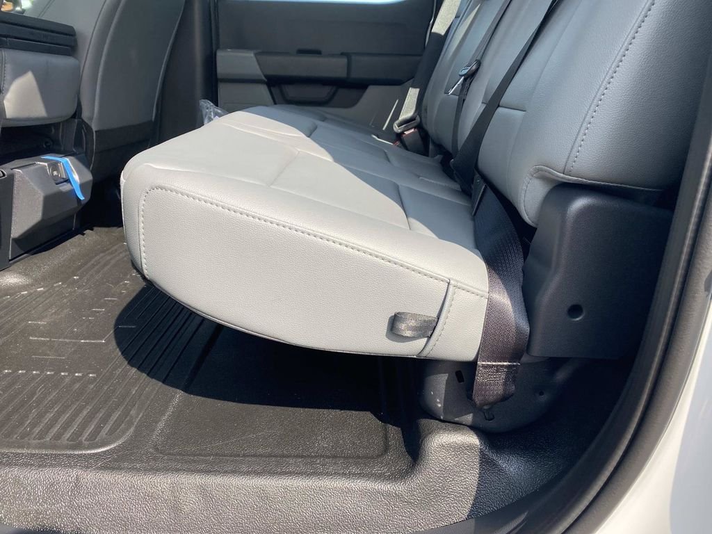 New 2026 Oxford White Ford F-350® XL image 10