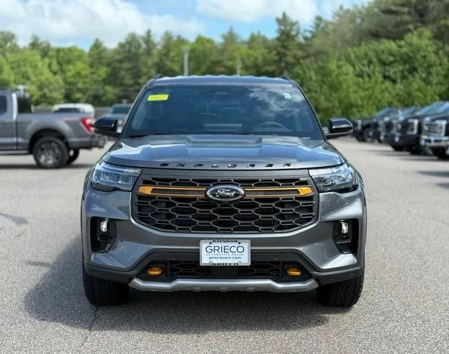 New 2026 Gray Ford Tremor image 11