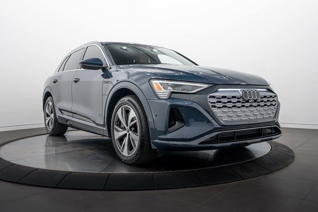2024 Audi Q8 e-tron Prestige