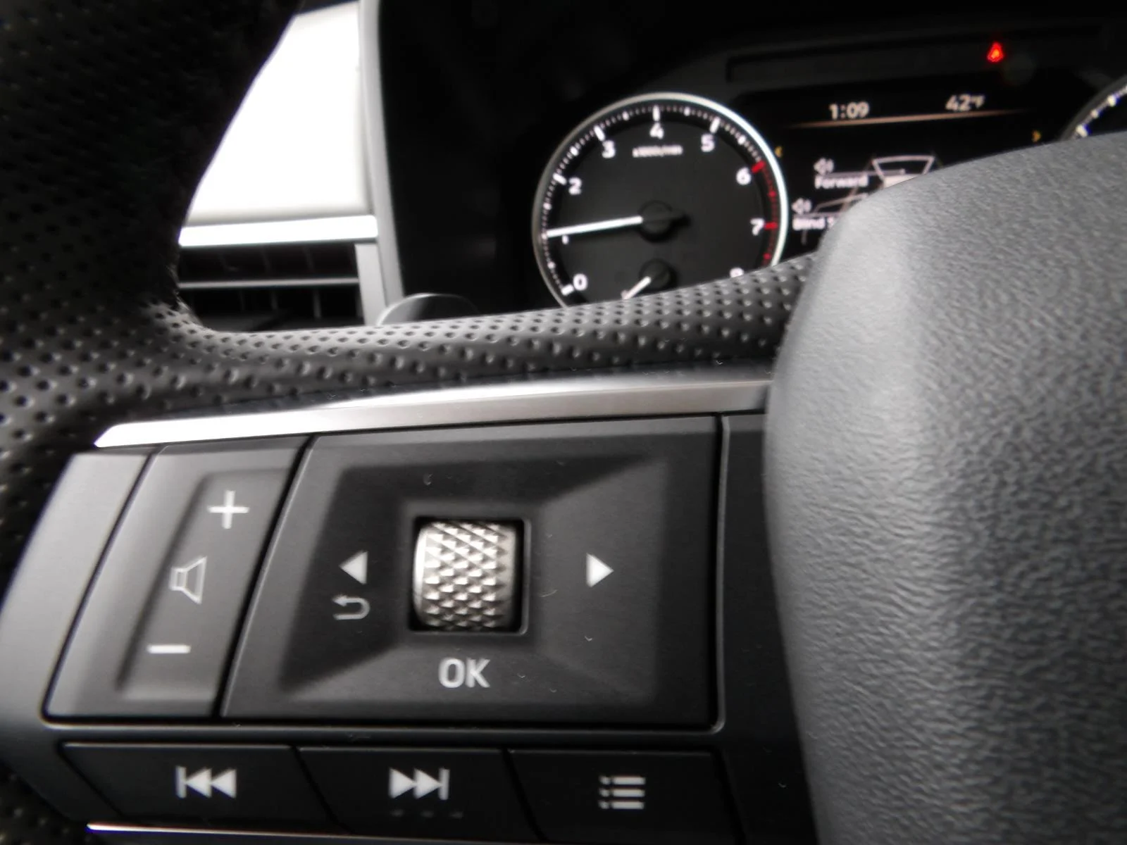 2026 Mitsubishi Outlander SE - Photo 30