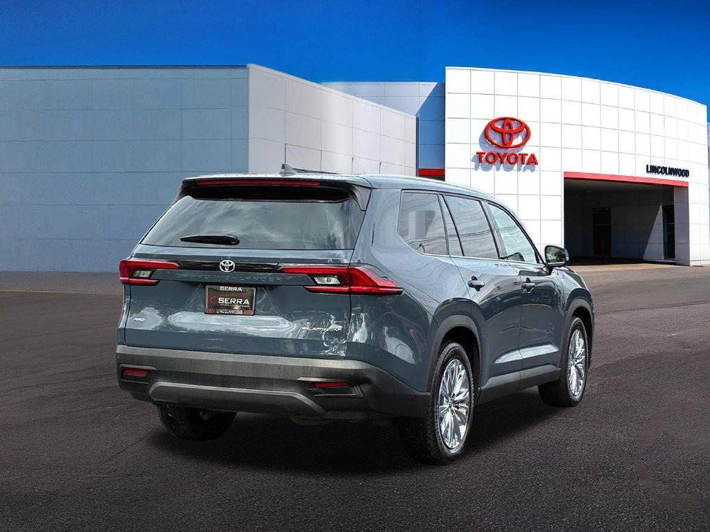 Used 2025 White Toyota Platinum image 10