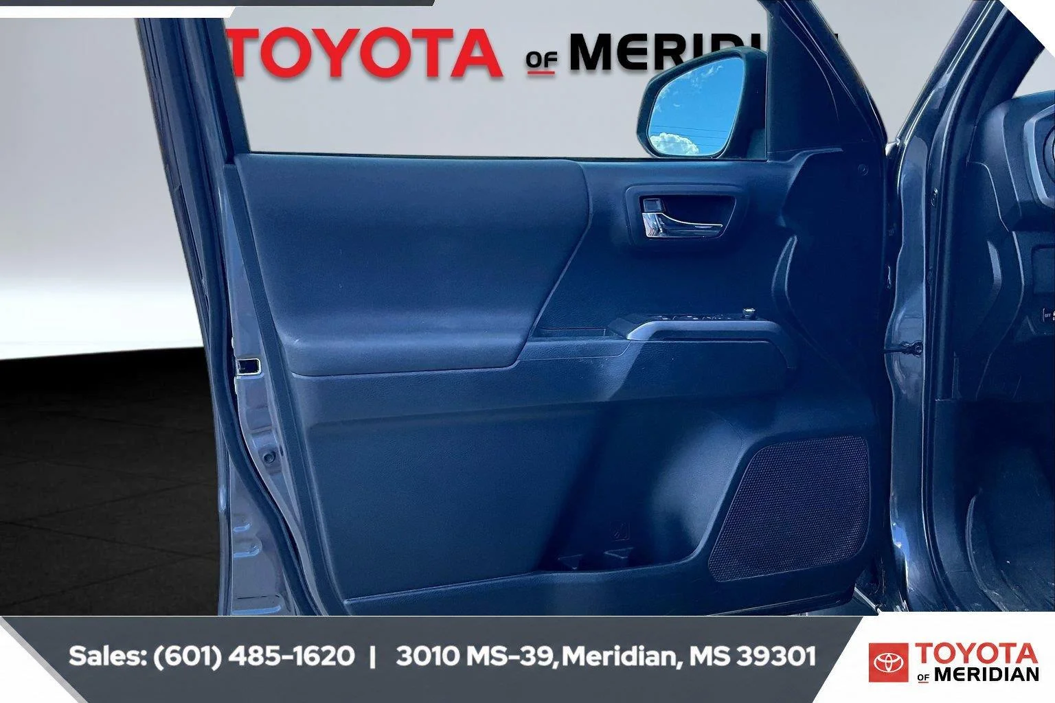 Used 2018 Magnetic Gray Metallic Toyota TRD Off-Road image 17