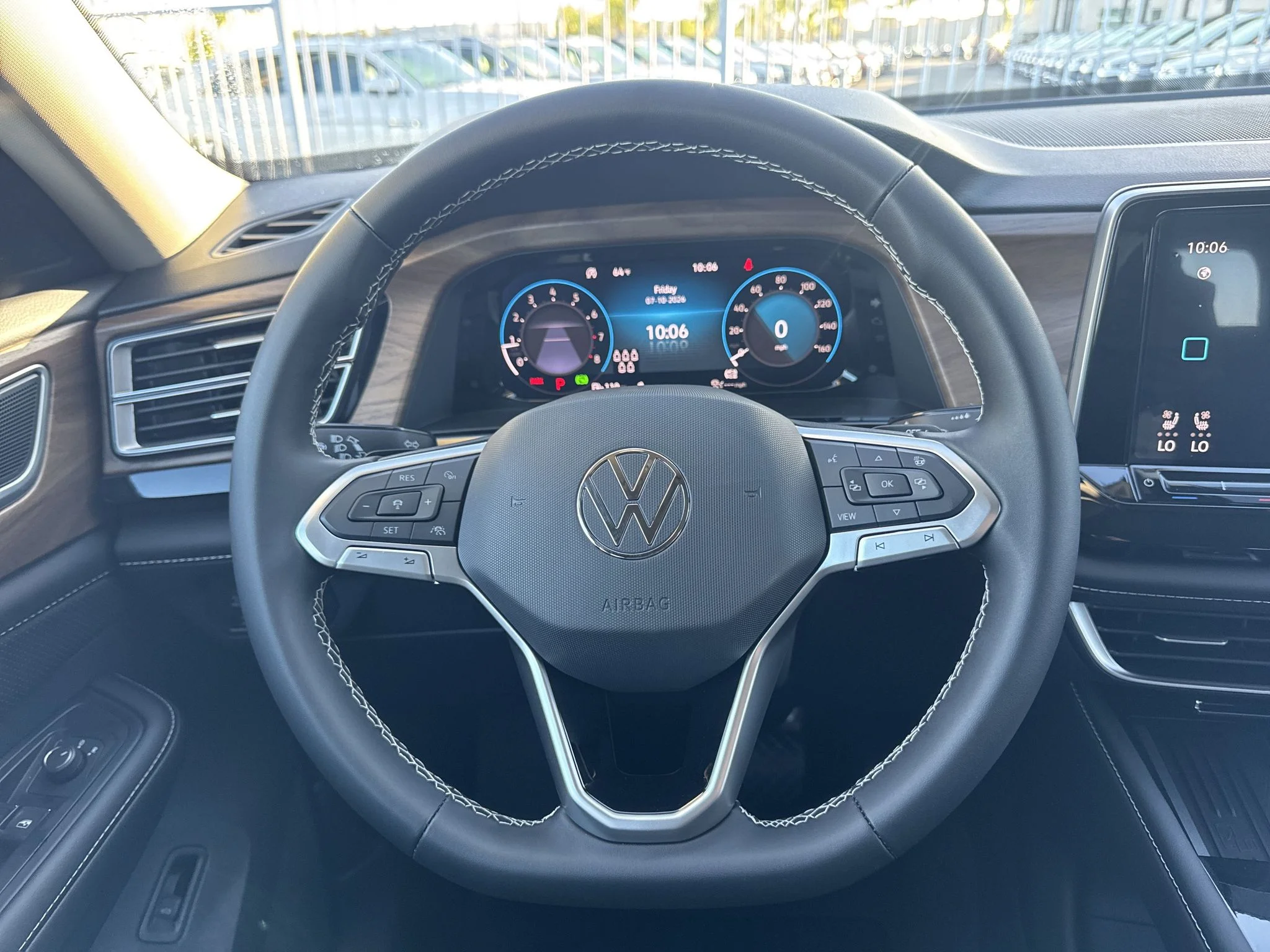 New 2026 Deep Black Pearl Volkswagen 2.0T SE w/Technology image 17
