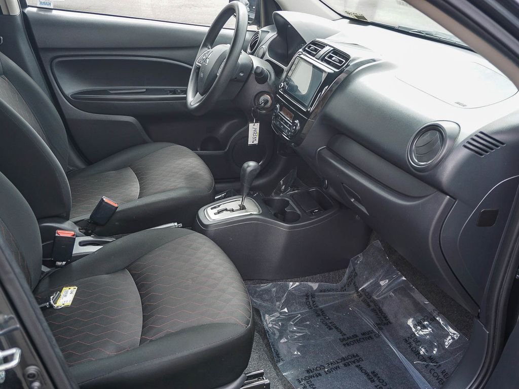 Used 2024 Red Mitsubishi ES image 12