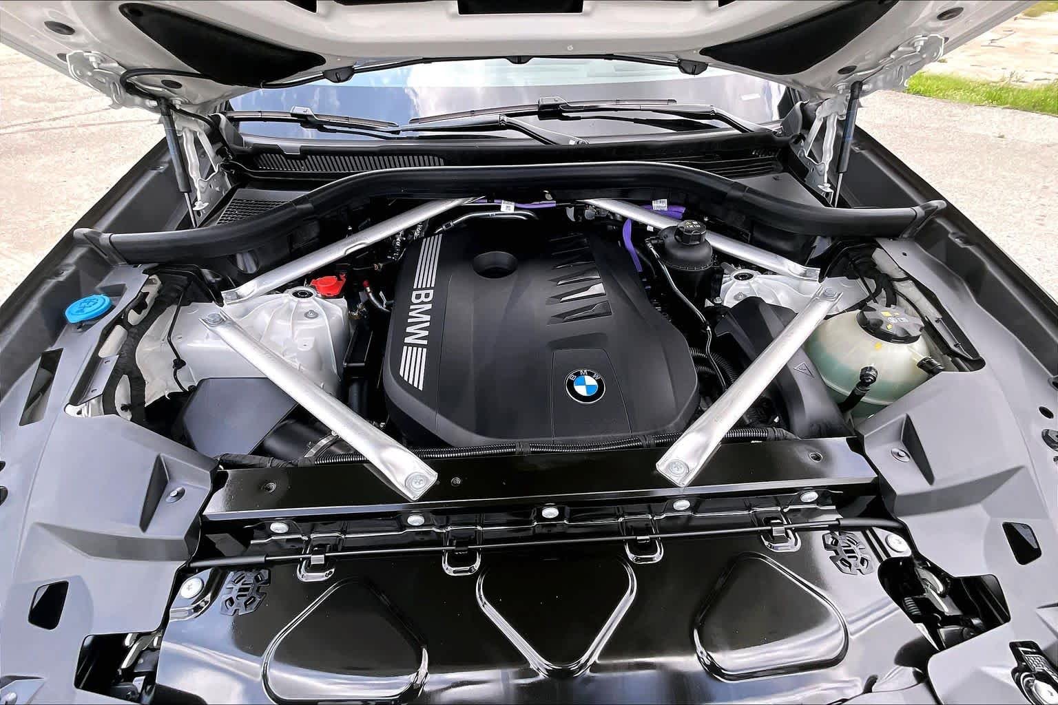 Used 2026 Alpine White BMW xDrive40i image 30